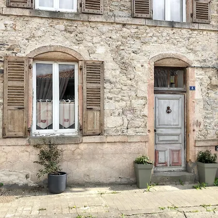 Maison Charmante A Avec Jardin Et Patio Fleuri *