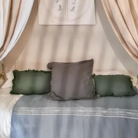 Maison Charmante A Avec Jardin Et Patio Fleuri