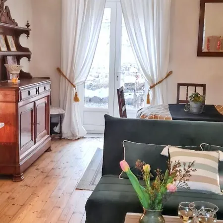 בית נופש Maison Charmante A Avec Jardin Et Patio Fleuri *