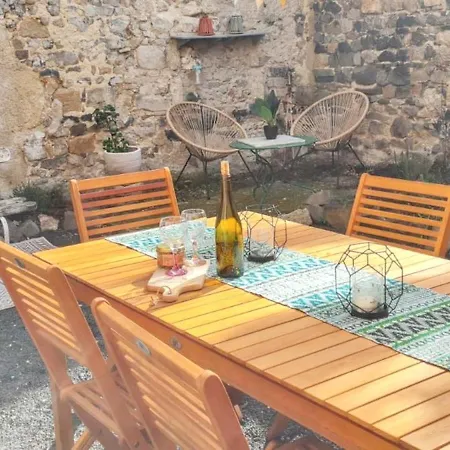 Maison Charmante A Avec Jardin Et Patio Fleuri Holiday home