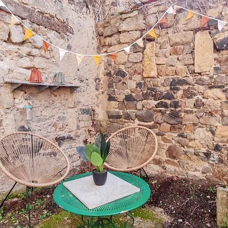 Maison Charmante A Avec Jardin Et Patio Fleuri Holiday home