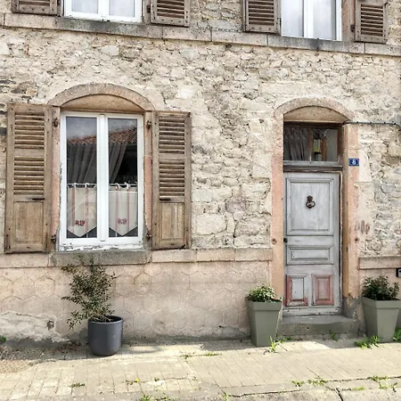 Maison Charmante A Avec Jardin Et Patio Fleuri *