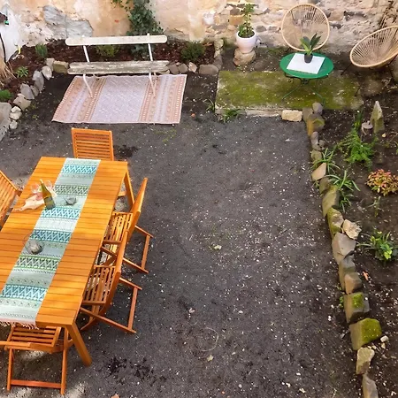 Maison Charmante A Avec Jardin Et Patio Fleuri Holiday home