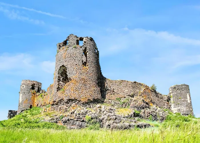 Maison Charmante A Avec Jardin Et Patio Fleuri Holiday home Mauzun
