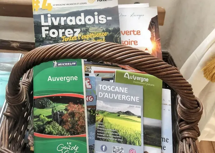 Maison Charmante A Avec Jardin Et Patio Fleuri * Mauzun