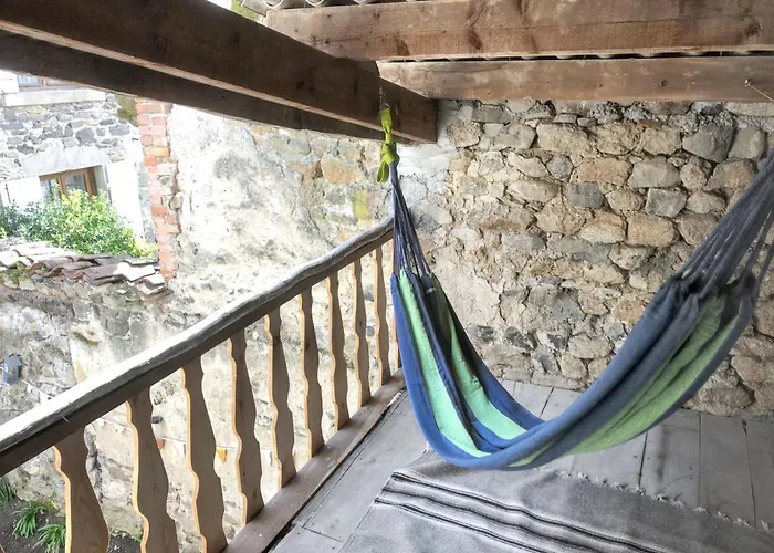 Maison Charmante A Avec Jardin Et Patio Fleuri Holiday home Mauzun