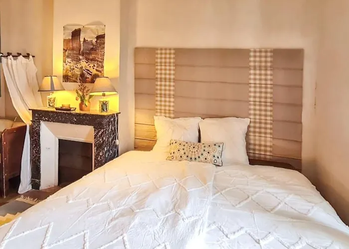 Maison Charmante A Avec Jardin Et Patio Fleuri